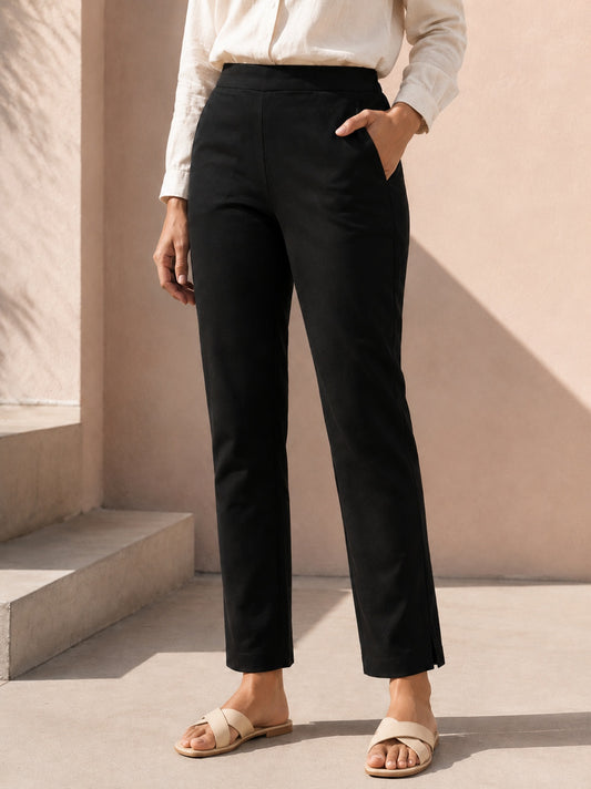 Essential Straight Pant Black