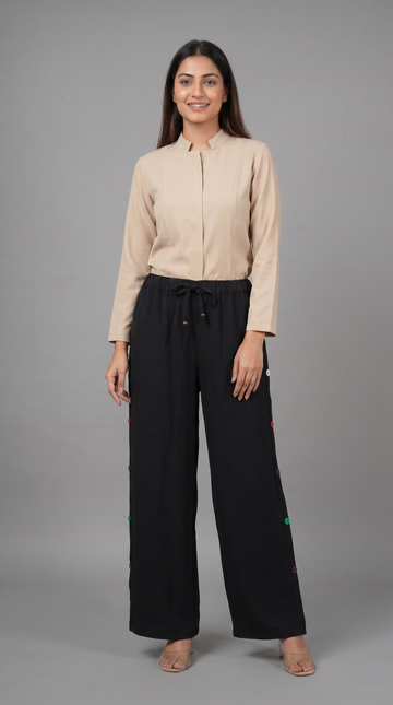 Weekend Relaxed Fit Buttoned Pant Black